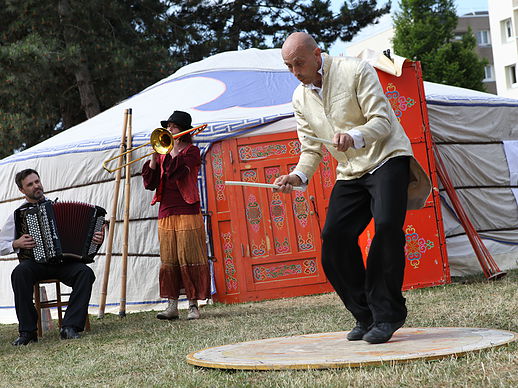 Un leader pour un spectacle de cirque